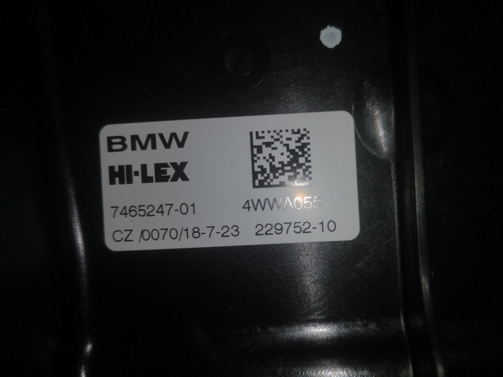 [GYÁRI ÚJ] BMW - ABLAKEMELŐ PANEL - BAL OLDALI HÁTSÓ - 1-ES / F40 - | 51 33 7465247 | 2. kép